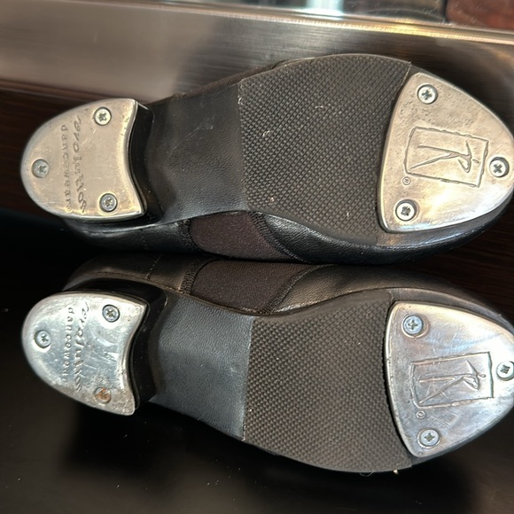 Little Kids (like new) Revolution tap shoes size US C 12 Black - Picture 2 of 5
